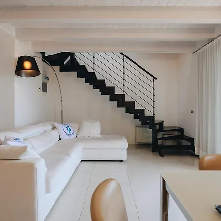 Sg Luxury - Swan Bay Apartmán *
